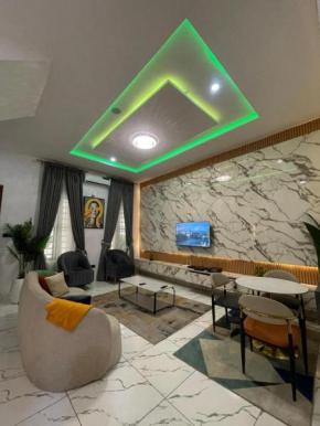 MyDreamHaven Cozy 4Bedroom Duplex with Water View and Pool Access in Ikota, Lekki